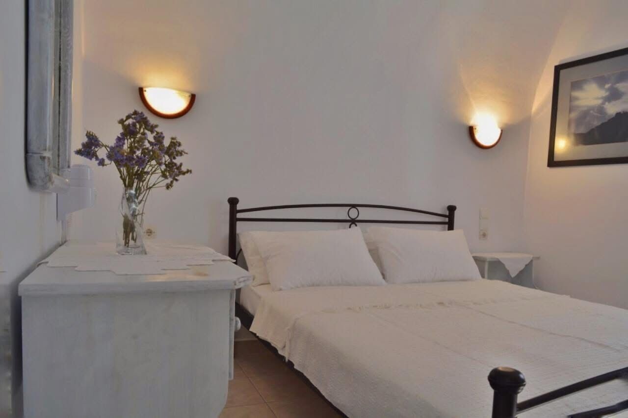 Comfort Apartment, Garden View | Laptop workspace, free WiFi