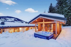 Terrace/patio - Luxury Chalet with Private Spa & Wellness Area (Megève)