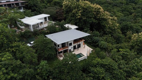 El Nido, Jungle Villa with Pool at Venao