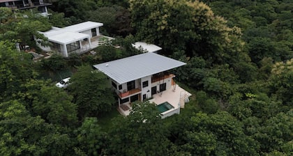 El Nido, Jungle Villa with Pool at Venao