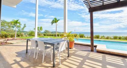 Casa Vida, Breathtaking Oceanview Villa
