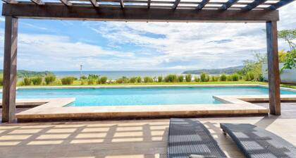 Casa Vida, Breathtaking Oceanview Villa
