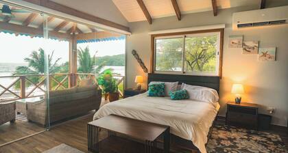 Beachfront Villa with Pool at the Heart of Venao