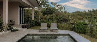 Oceanview Home with Pool in Venao