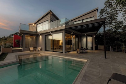 Loma Venao, Panoramic Oceanview Villa