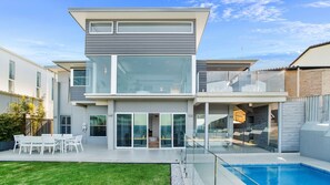 Pool - Salt n Sol - coastal split-level home with pool, alfresco dining, and breathtaking Kiama ocean views (Kiama)