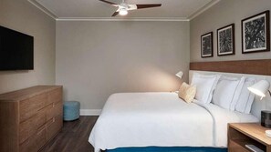 Silitysrauta/-lauta, ilmainen Wi-Fi, vuodevaatteet