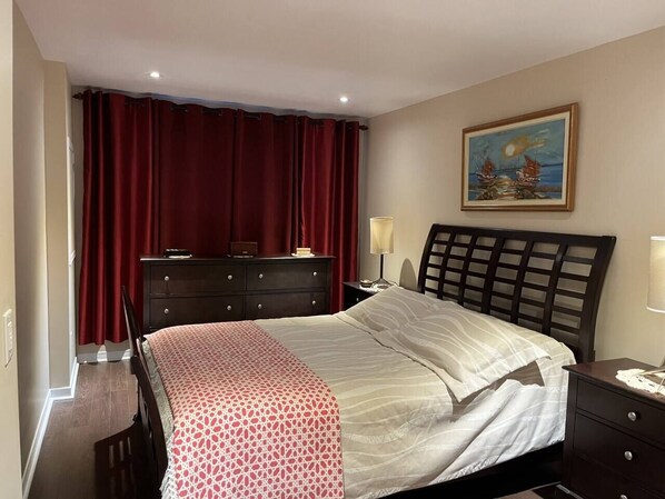 2 bedrooms, iron/ironing board, WiFi, bed sheets