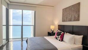 1 bedroom, desk, iron/ironing board, free WiFi - Amazing experience with ocean views on Balboa Ave (Panamá)