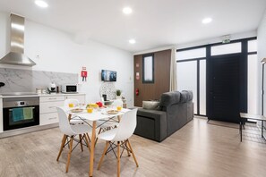 Interior - Sol Blessing by Galmi (Ponta do Sol)