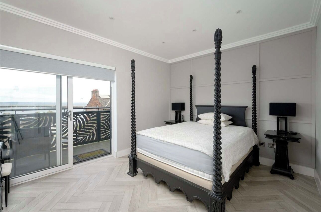 4 makuuhuonetta, silitysrauta/-lauta, Wi-Fi, vuodevaatteet