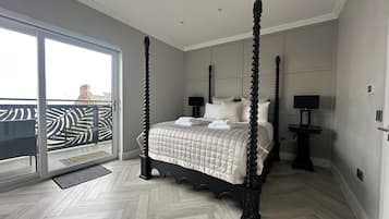 4 chambres, fer et planche à repasser, Wi-Fi gratuit, draps fournis