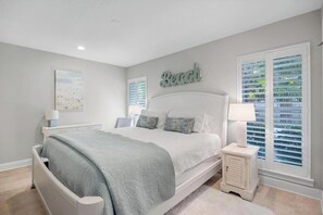 4 habitaciones, tabla de planchar con plancha, cuna de viaje y wifi 