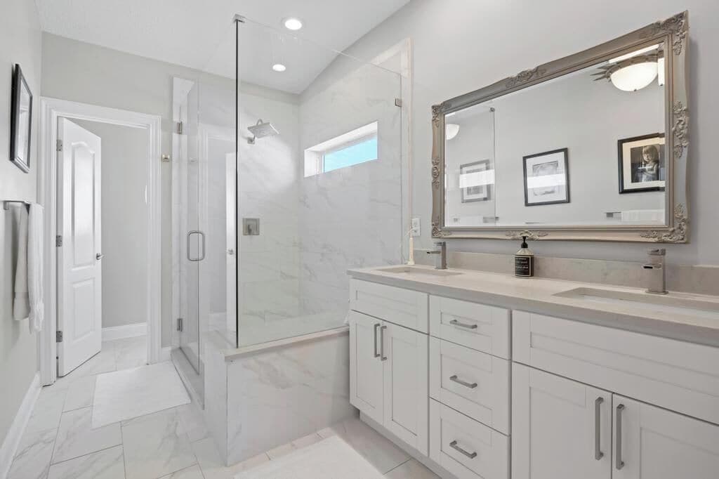 Shower, hair dryer, towels, shampoo