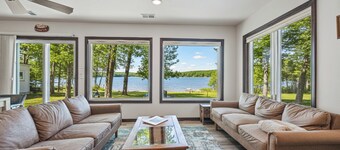 Lakefront Sunset Retreat I Sauna I Firepit I Dock