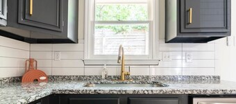 Keeneland Getaway! 2 King Bedrooms and Fenced Yard. Pet Friendly