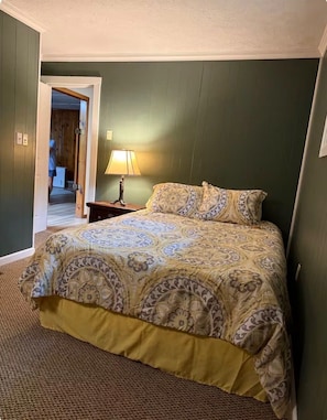 2 bedrooms, bed sheets