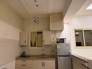 Mini-fridge - akarem ishbilia alriyadh (alriyadh)