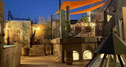 Riad Dar Oscaroi Exclusif 8 mn to The Place
