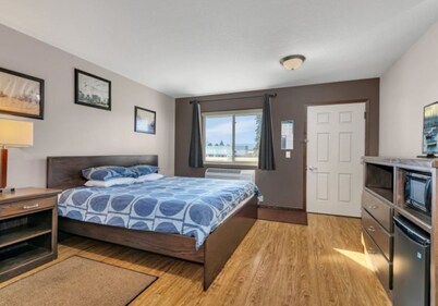 The Trail Inn - Eden Valley MN