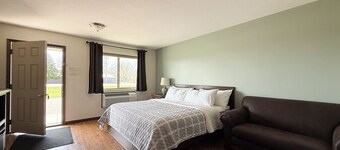 The Trail Inn - Eden Valley MN