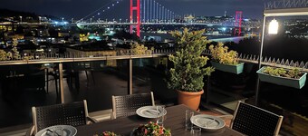 Ortaköy Suit