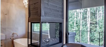 Brian Head Ski In & Out Mountain Estate with TONS of Amenities