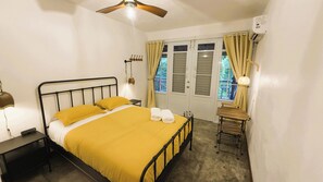 1 habitación, tabla de planchar con plancha, wifi gratis y ropa de cama 