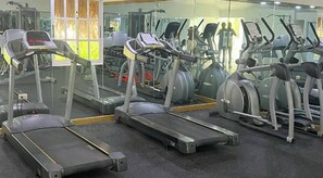 Room, 1 Bedroom, Smoking | Fitness studio