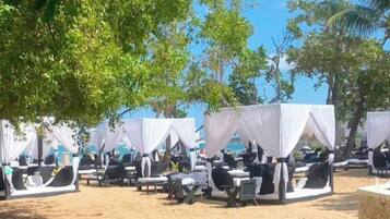 Chambre, 1 chambre, fumeurs | Enceinte de lâhĂ©bergement