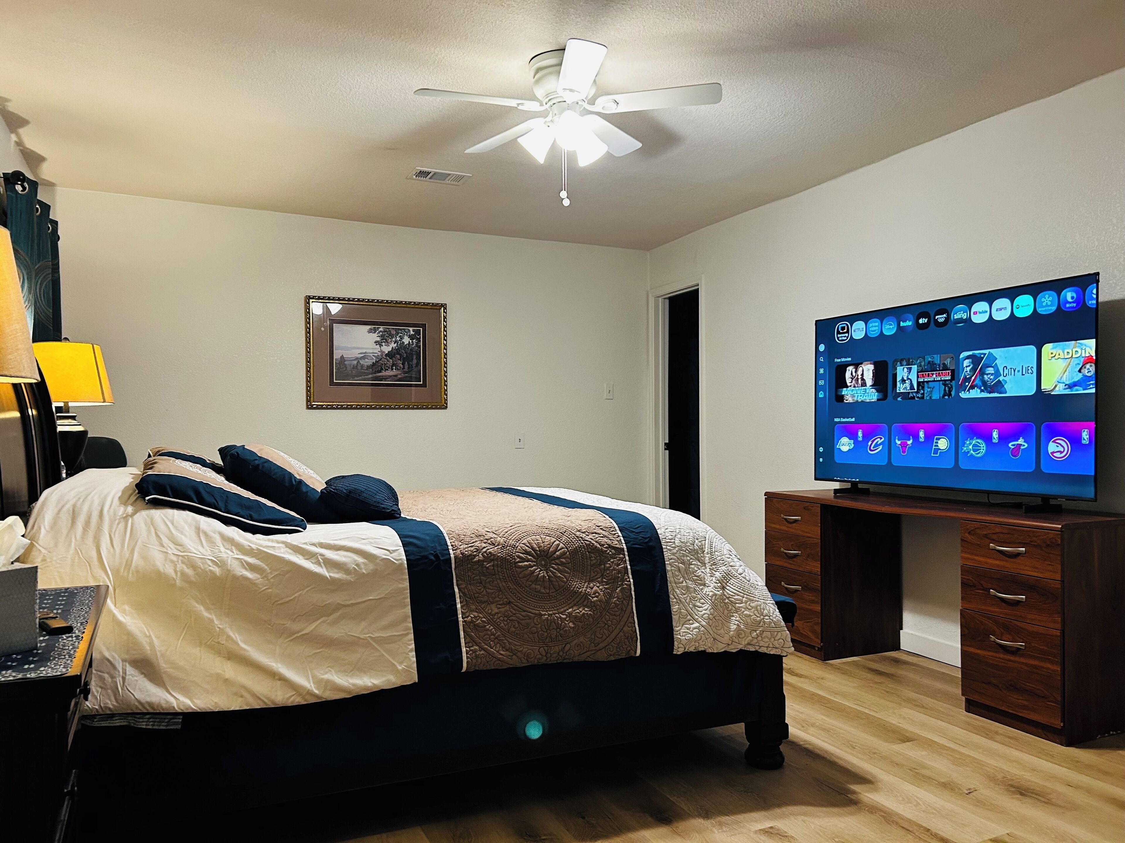 3 bedrooms, iron/ironing board, free WiFi, bed sheets