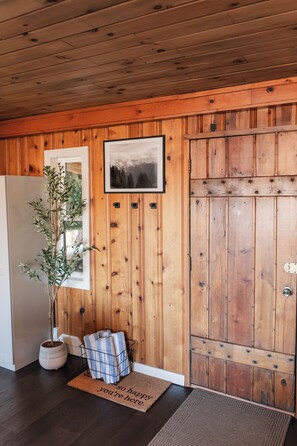 Unclassified image, 2 of 24, button - The Anchorage - Quiet Stay near Lake Logan (Logan)