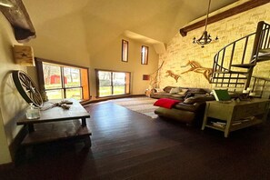 Smart TV - Peaceful Pond Cottage (Ravenna)