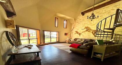 Peaceful Pond Cottage