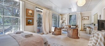 Stunning Garden Studio at Mayfield Vineyard