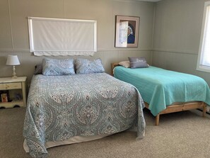 2 chambres, fer et planche à repasser, lit parapluie, Wi-Fi gratuit