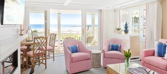 2BR Oceanfront Retreat | Fireplace, Deck & Kitchen
