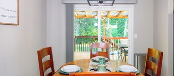 Pacific NW 3 bedroom Home Away from Home in Tacoma