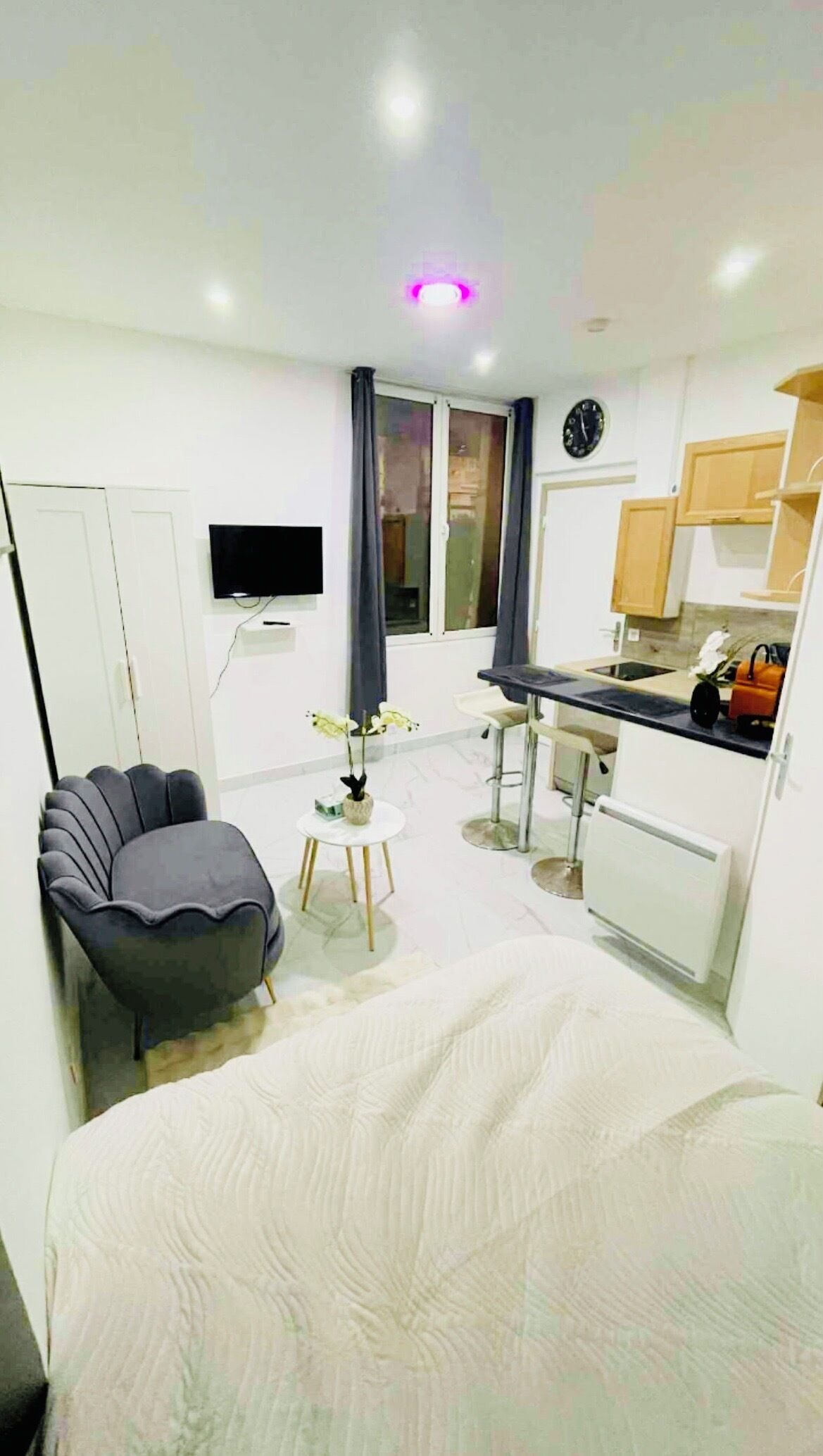 1 chambre, fer et planche à repasser, lit parapluie, Wi-Fi gratuit