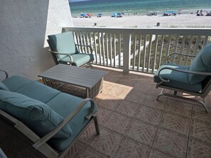 Property grounds - Fabulous 5-bedroom townhome with AC in Panama City Beach on the beach!! (Panama City Beach)