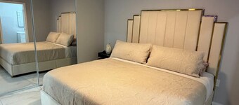 Relaxing Studio Just Minutes from Weeki Wachee Springs