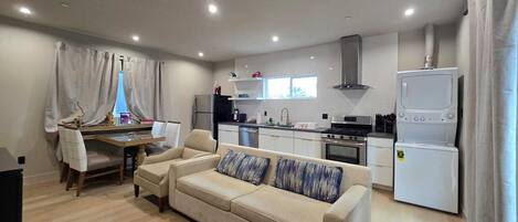 Apartment, 5 Bedrooms | Living area