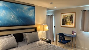 Apartment, 1 Bedroom | Egyptian cotton sheets, premium bedding, individually decorated - Modern Townhomes Minutes from Downtown LA (Los Angeles)