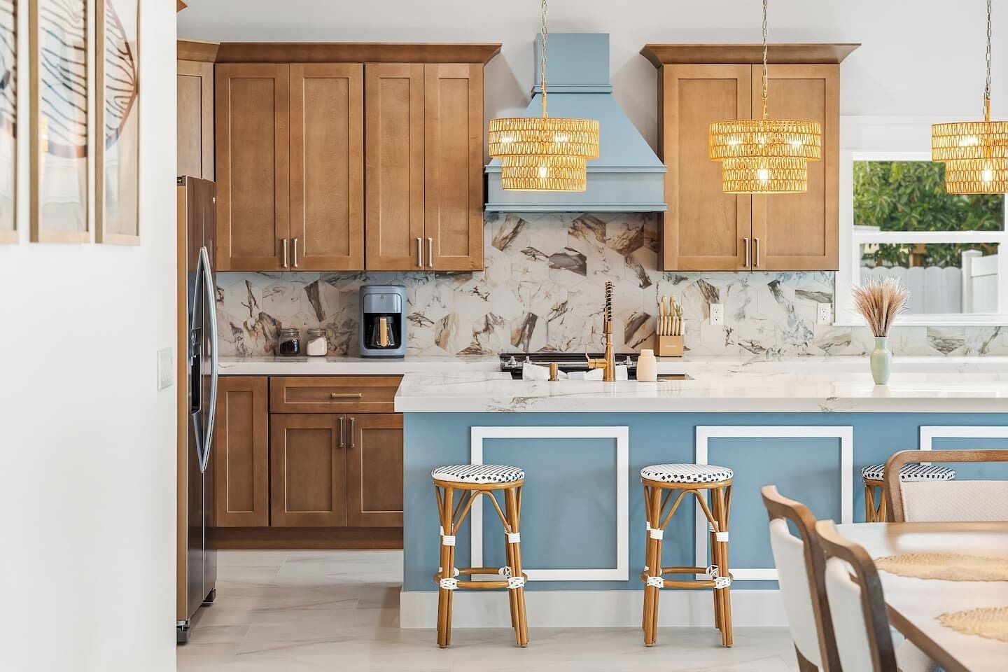 冰箱、微波炉、烤箱、炉灶