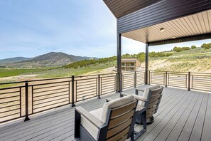 Terrace/patio - 5 Min From Lava Hot Springs, close to golf course & private Hot Tub (Lava Hot Springs)