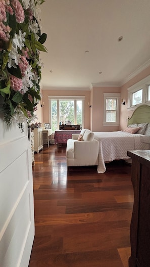 Interior - New Listing-Spacious 4-bedroom house in San Jose perfect for Super Bowl Weekend (San Jose)