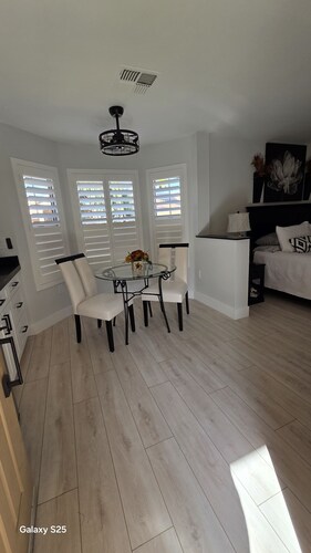 Cozy 1-bedroom Casita with Private entrance and Gated courtyard entry!