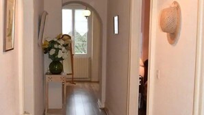 Nicht klassifiziertes Bild, 3 von 13, Schaltfläche