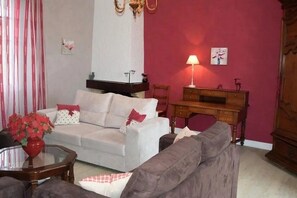 Living area - Maison en pierre avec piscine à Penne-d'Agenais (PENNE D AGENAIS)