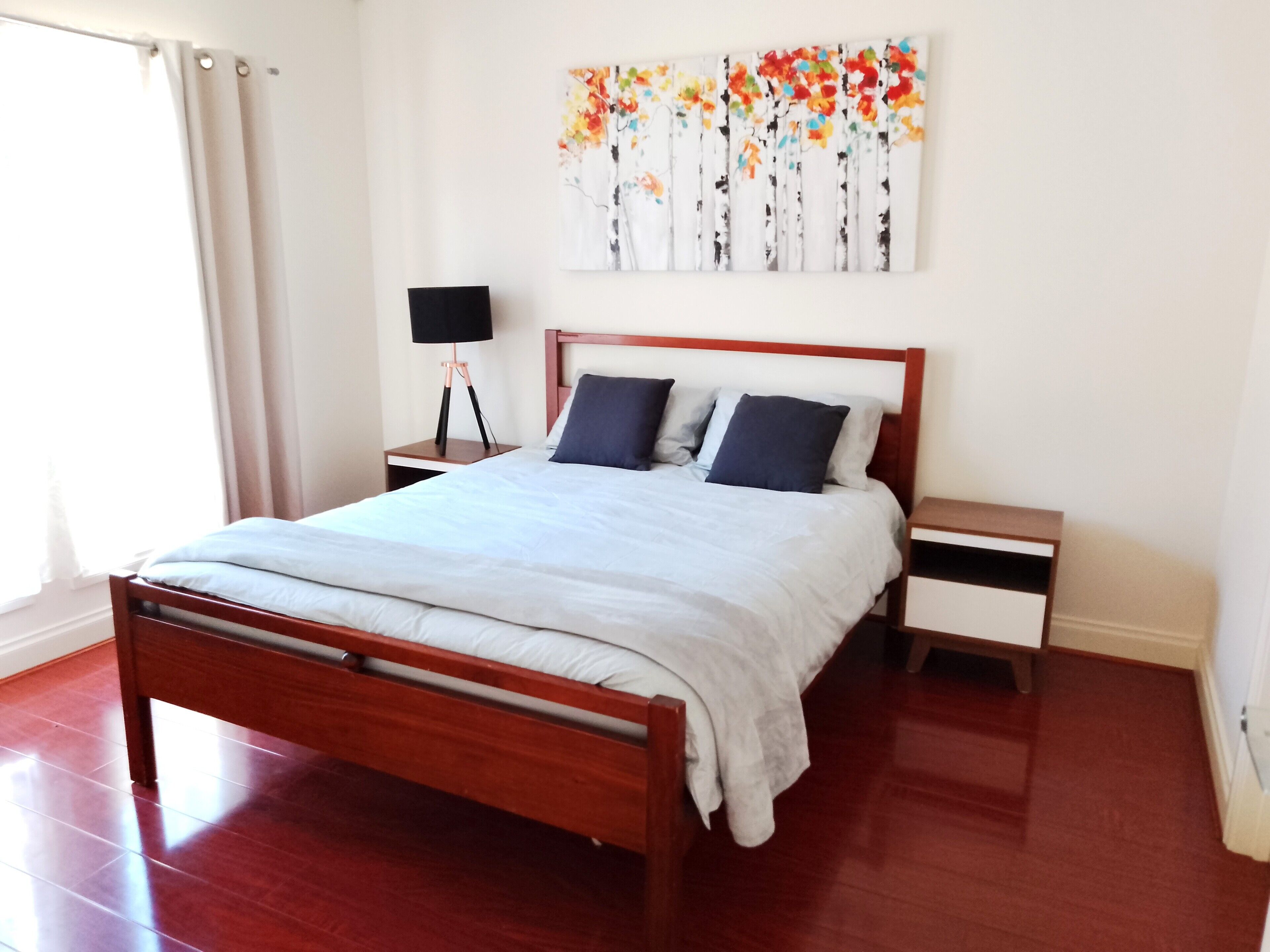 4 bedrooms, iron/ironing board, free WiFi, bed sheets